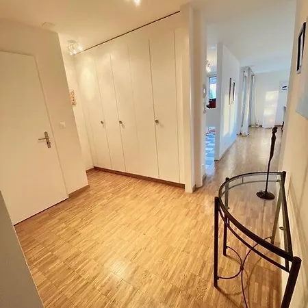 144 Your Bright And Spacious By The *