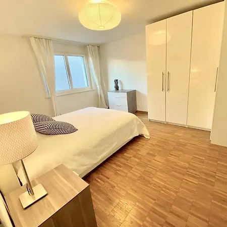 Apartment 144 Your Bright And Spacious By The
